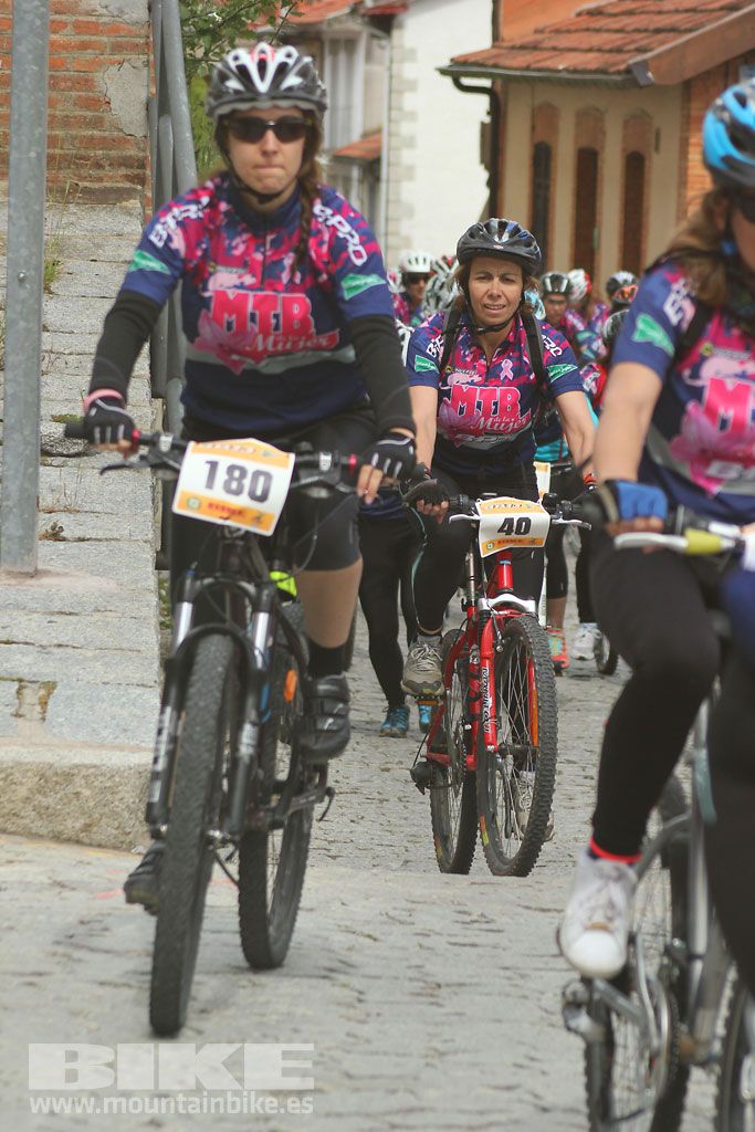 B-Pro MTB de la Mujer 2016, salida