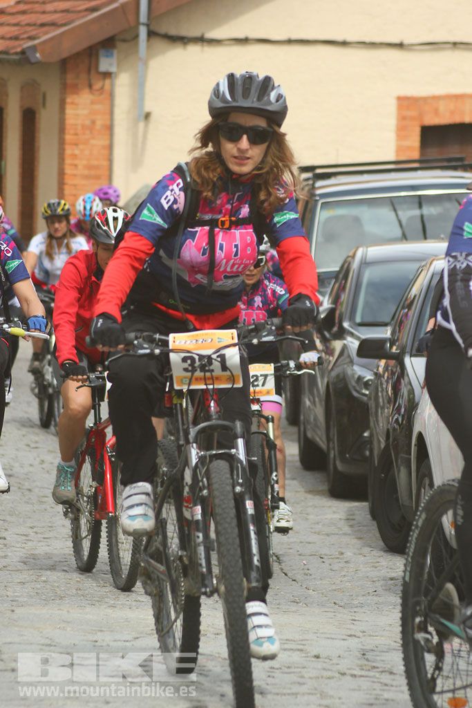 B-Pro MTB de la Mujer 2016, salida