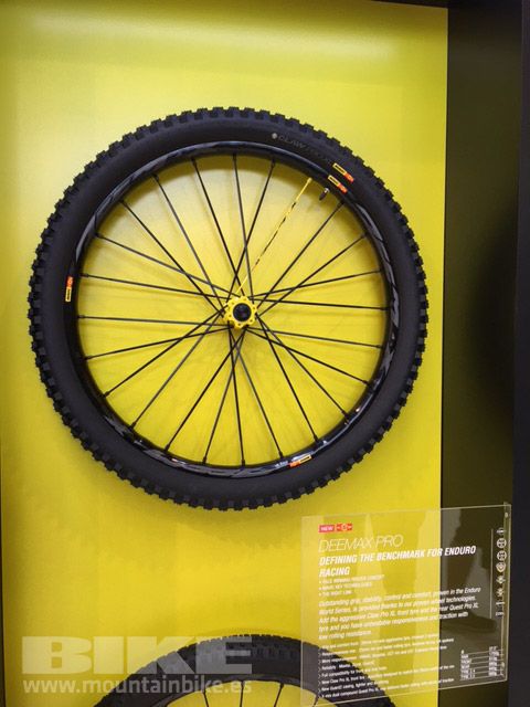 Mavic 2949 neumatico Claw Pro XL en 2,50” como delantero para las nuevas Deemax Pro WTS.