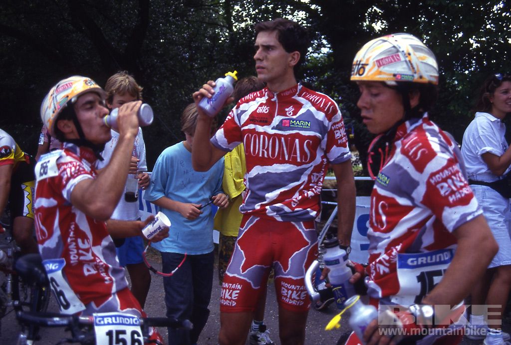 Equipo Coronas 25 Aniversario