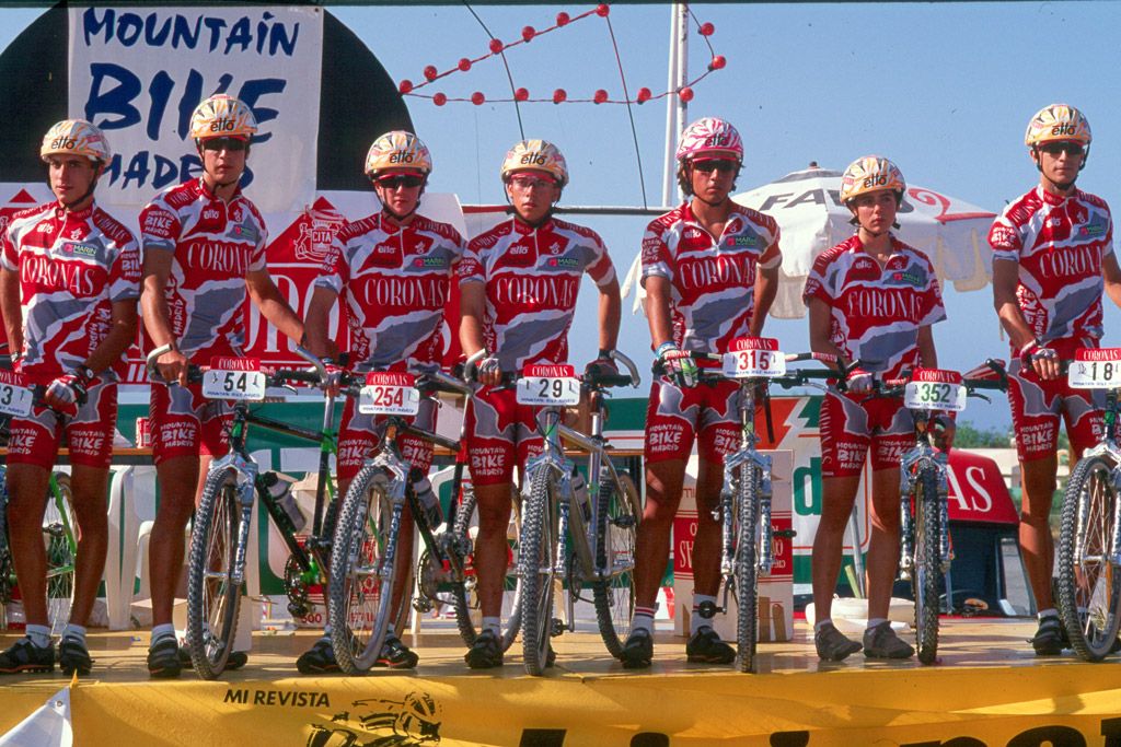 Equipo Coronas 25 Aniversario