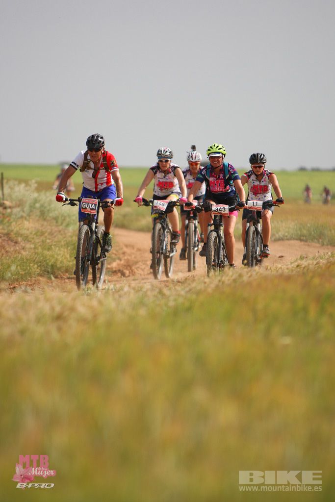 B-Pro MTB Mujer 2017 Galeria 1
