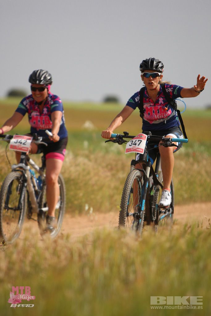 B-Pro MTB Mujer 2017 Galeria 1