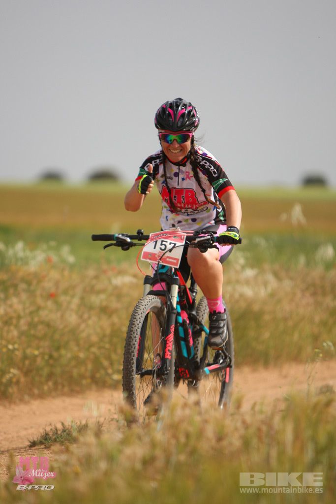 B-Pro MTB Mujer 2017 Galeria 1