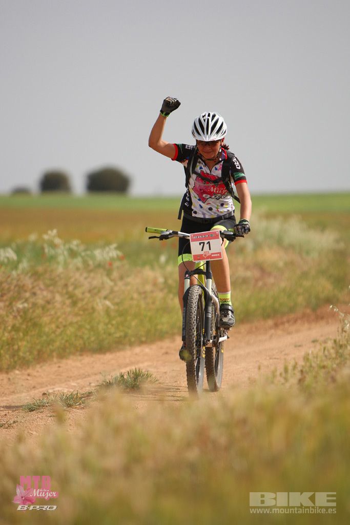 B-Pro MTB Mujer 2017 Galeria 1