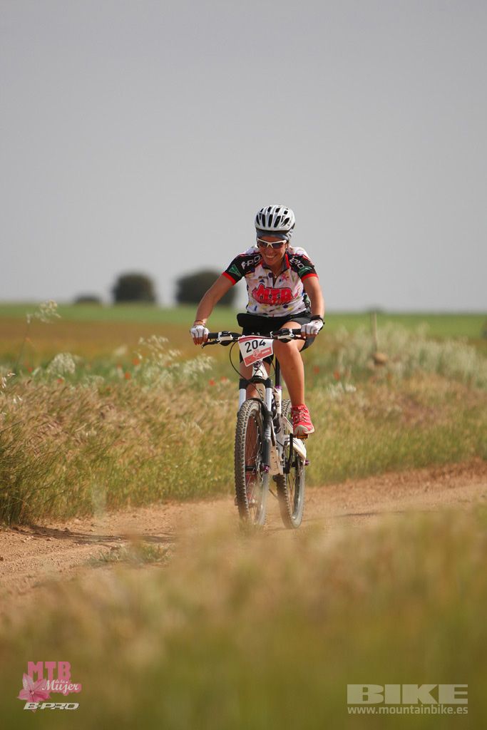B-Pro MTB Mujer 2017 Galeria 1