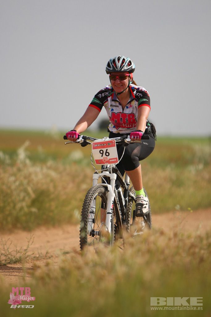 B-Pro MTB Mujer 2017 Galeria 1
