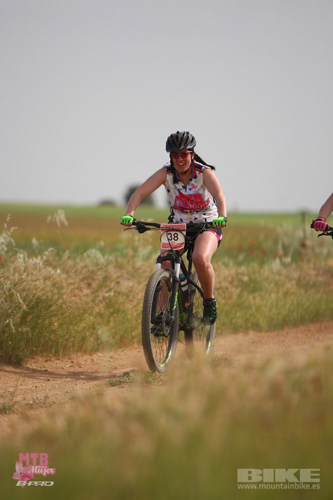B-Pro MTB Mujer 2017 Galeria 1