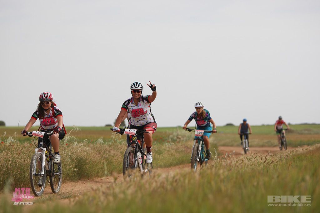 B-Pro MTB Mujer 2017 Galeria 1