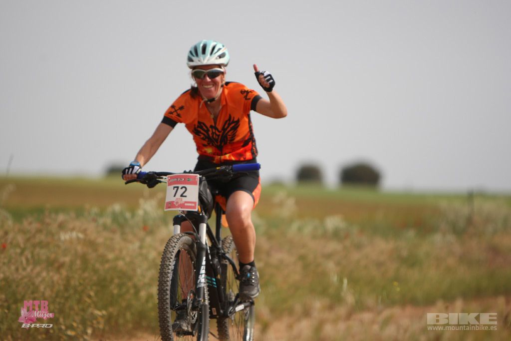 B-Pro MTB Mujer 2017 Galeria 1