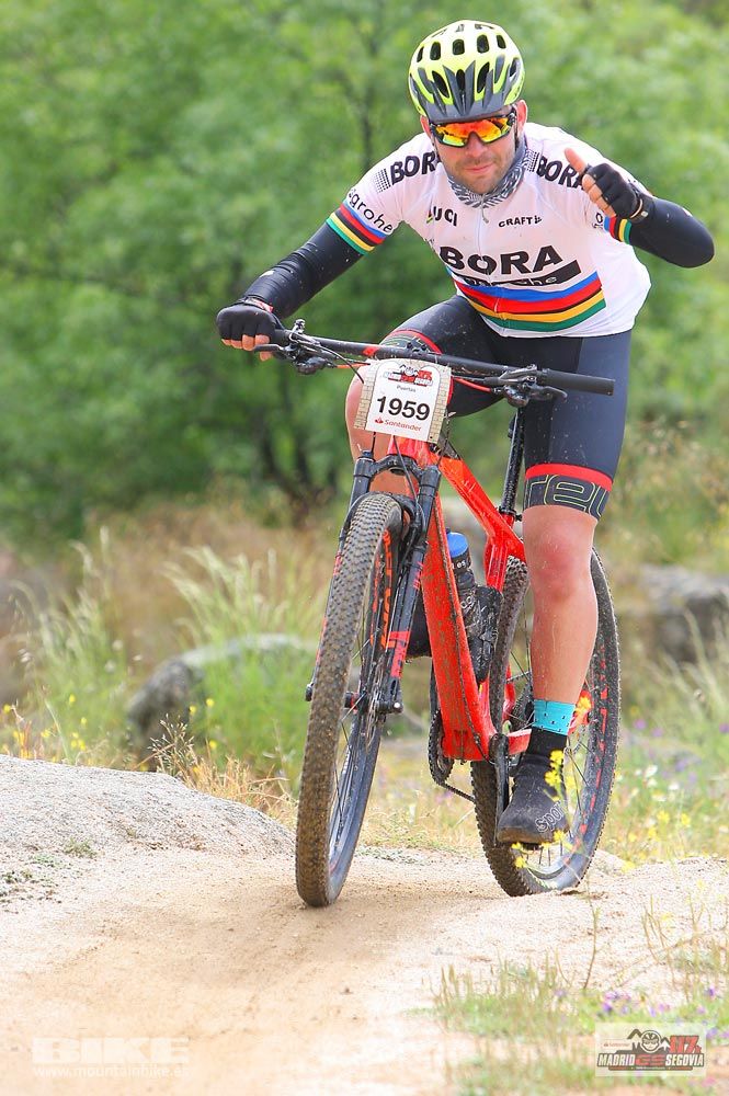 Madrid-Segovia 2018. Galería 10. Km 32. 11:11-11:20 h