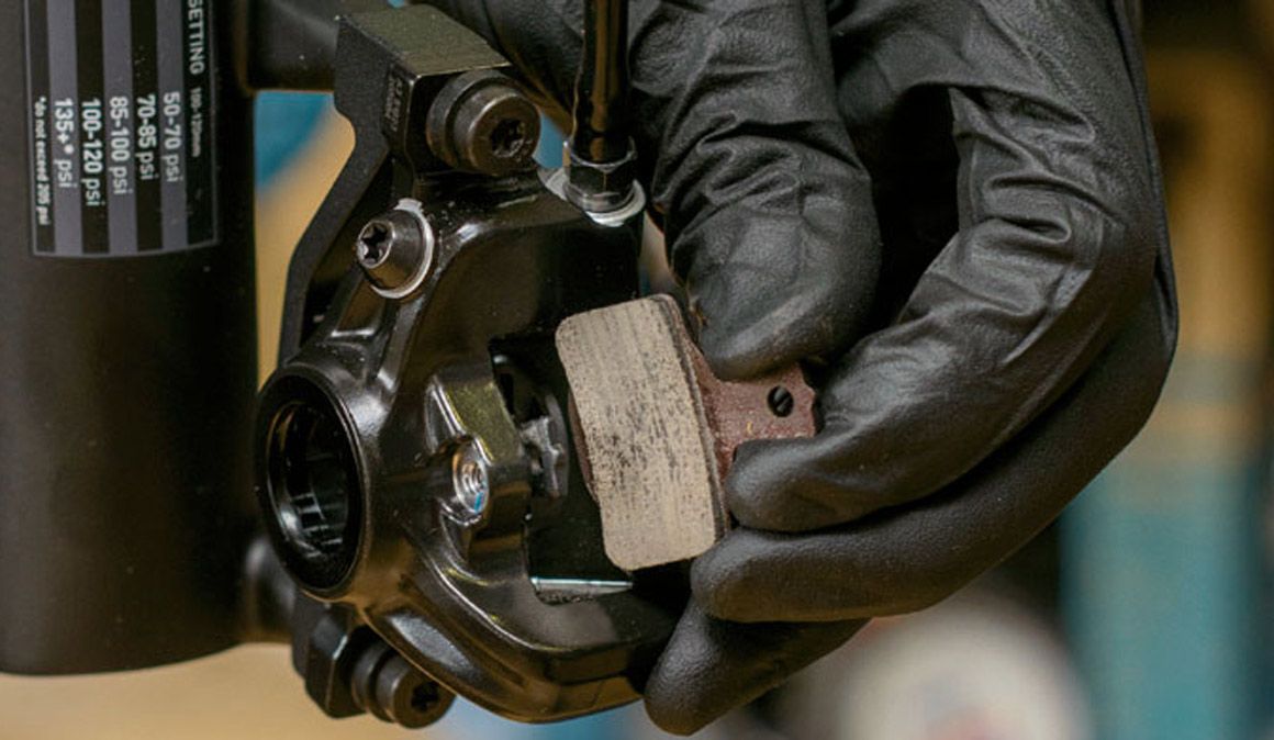 Cambiar las pastillas de freno de la bici, paso a paso