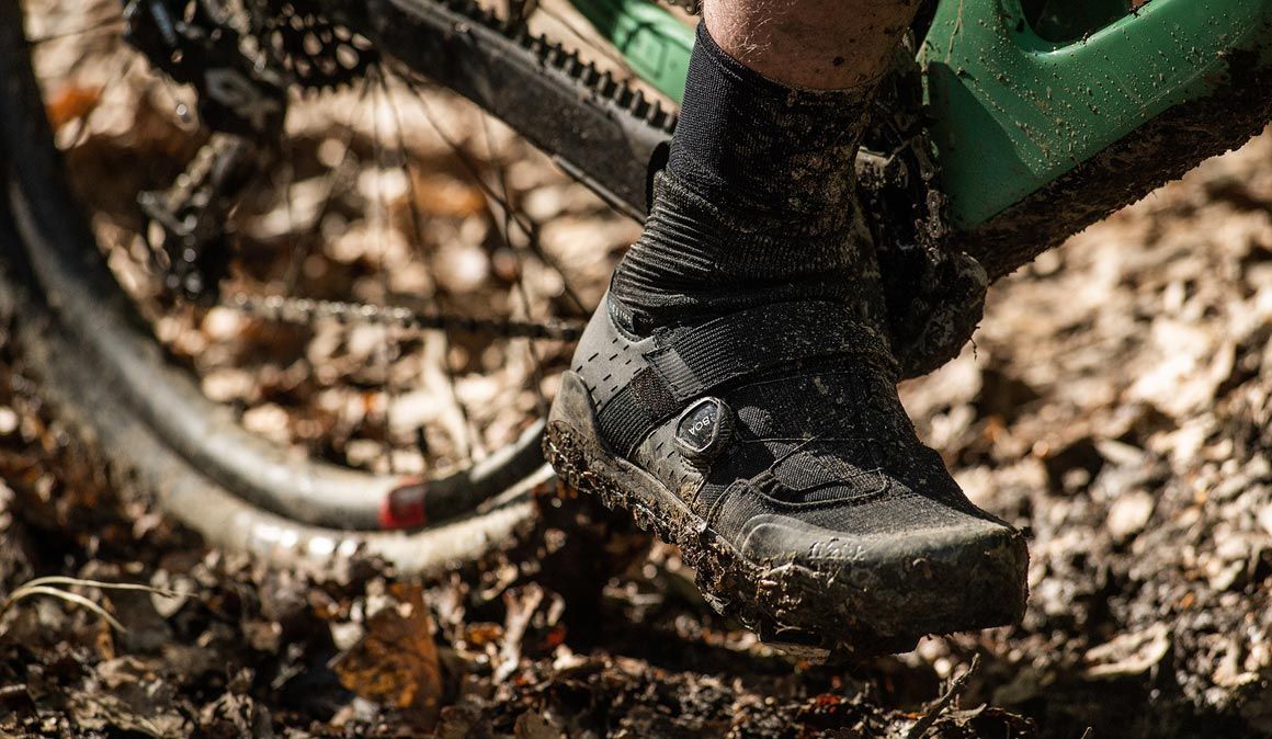 ¿ Tienes dolor de pies al pedalear?