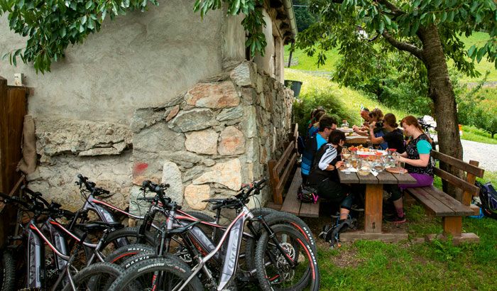 El plan nutricional que necesitas para rendir mejor con la bici