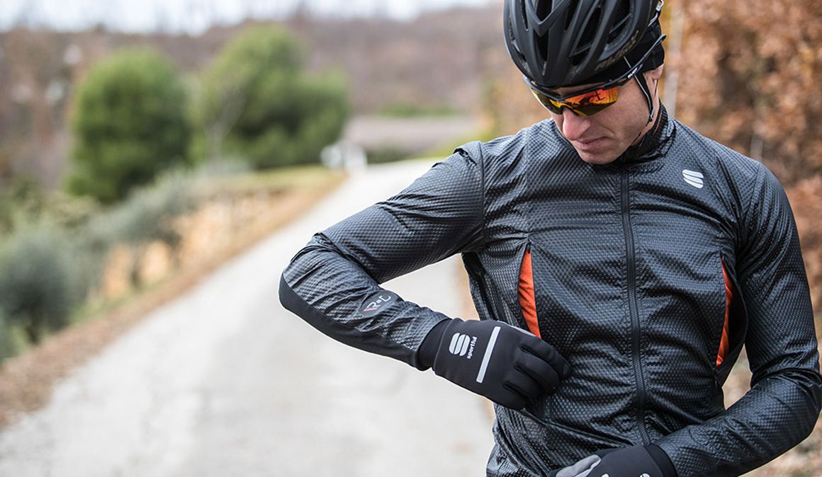Sportful R&D Intensity: la alianza contra el viento polar