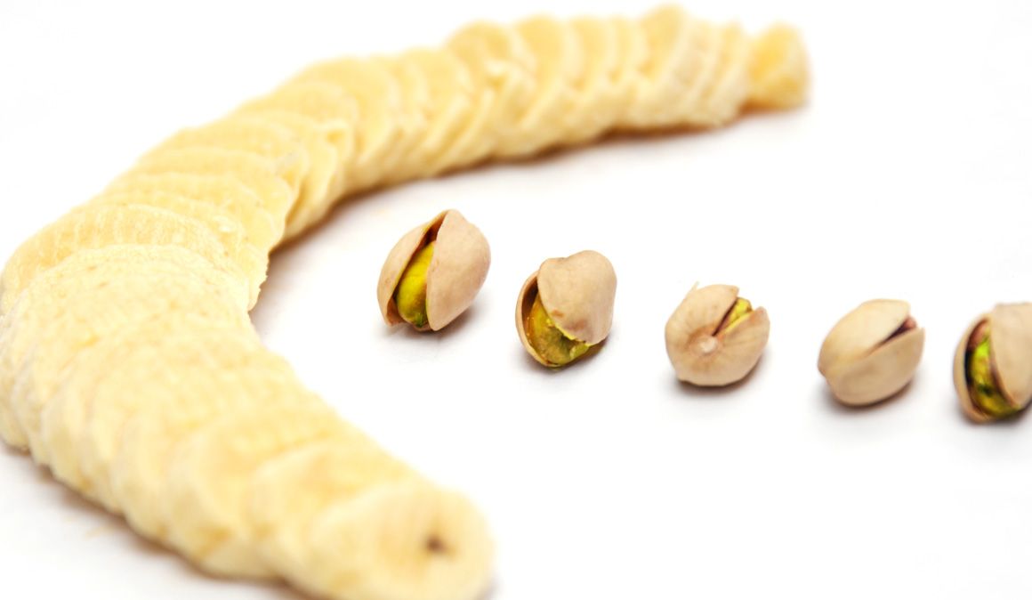 ½ Plátano grande o 49 pistachos ¿Qué tiene más potasio?