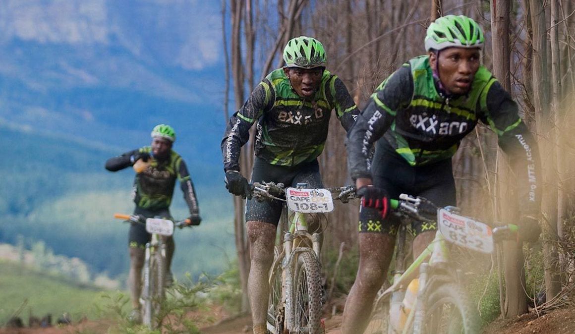 BH Apoya la Exxaro MTB Academy