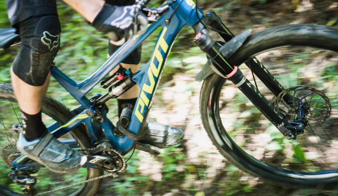 Hayes presenta la colección Enduro