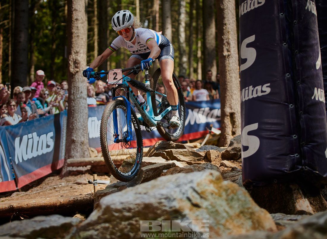 Nove Mesto 2019. Copa del Mundo. Carreras elite XCO GALERIA 3. 