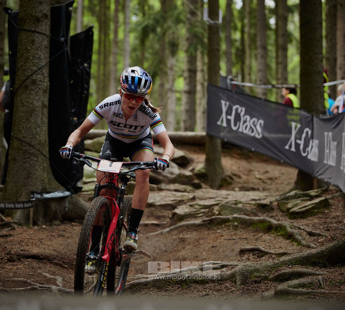 Nove Mesto 2019. Copa del Mundo. Carreras elite XCO GALERIA 3. 