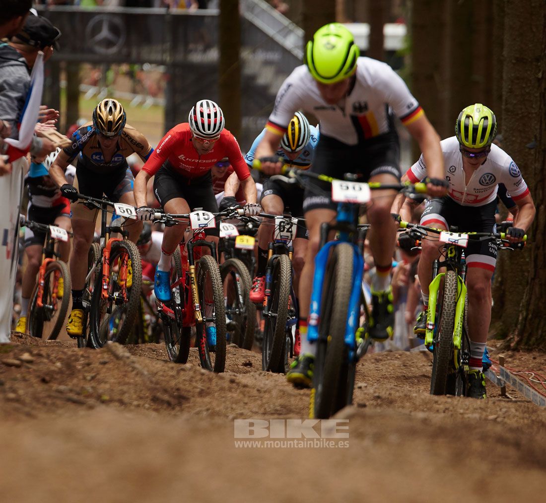 Nove Mesto 2019. Copa del Mundo. Carreras elite XCO GALERIA 4. 