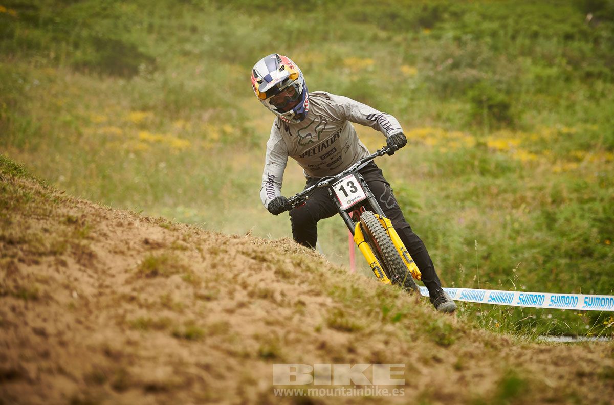 Copa del Mundo Les Gets 2019. Entrenamientos descenso. Galeria 2
