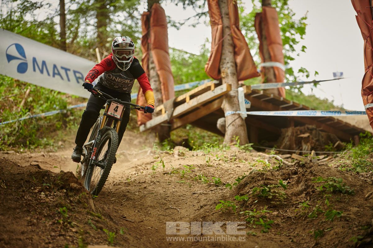 Copa del Mundo Les Gets 2019. Entrenamientos descenso. Galeria 2