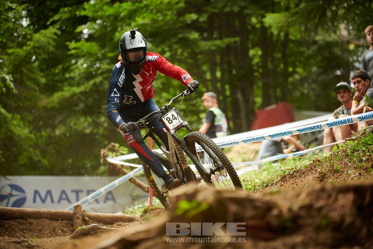 Copa del Mundo Les Gets 2019. Entrenamientos descenso. Galeria 2