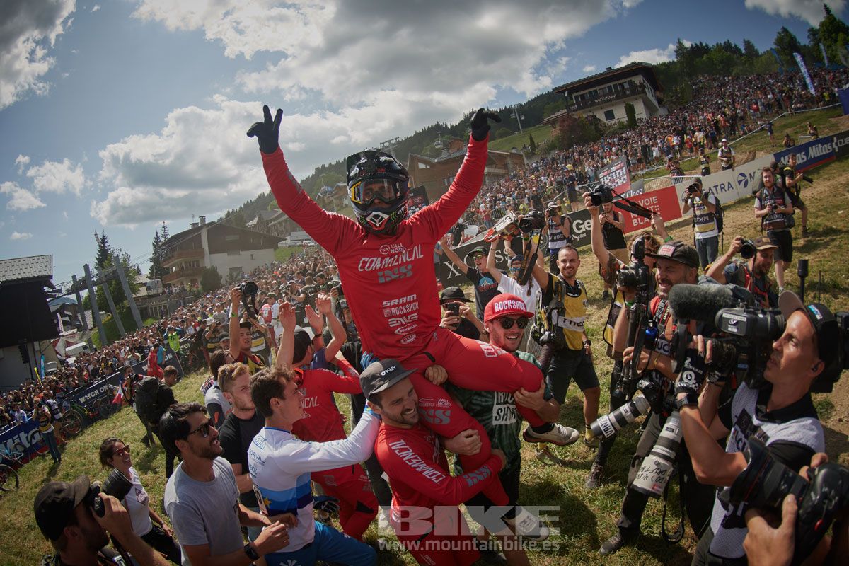 Copa del Mundo Les Gets 2019. Carrera DH. Galeria 1
