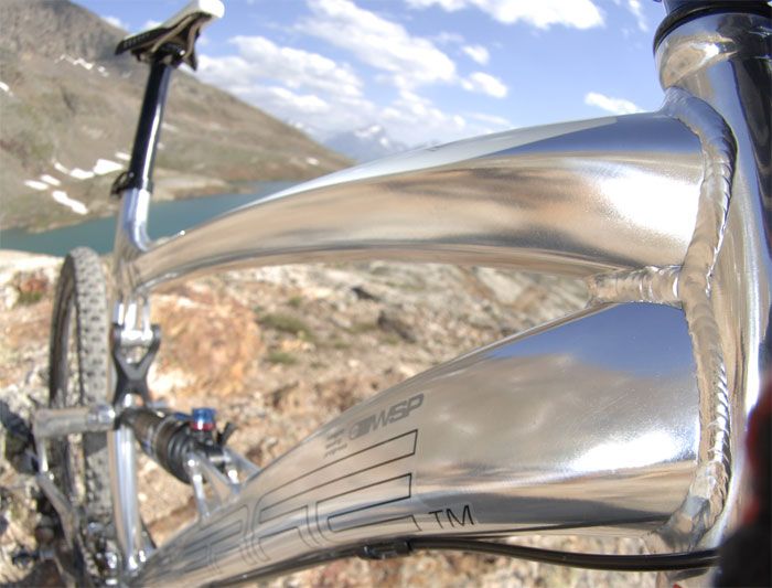 LAPIERRE 2008 EN LOS ALPES