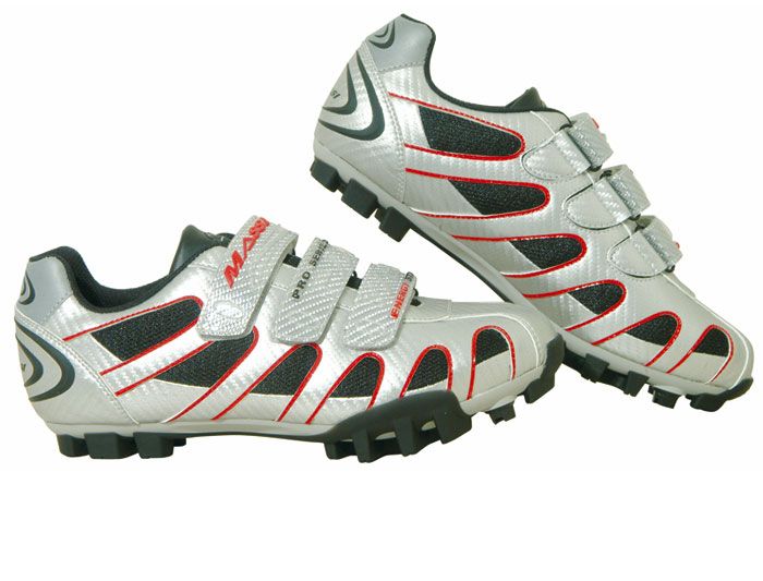 MASSI PRESENTA SUS NUEVAS  ZAPATILLAS MATRIX