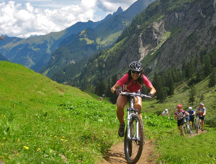 CON BICIMANÍA TRAVEL A LOS ALPES