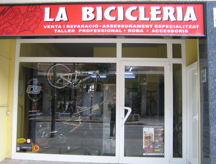 LA BICICLETERÍA: NUEVA TIENDA EN  MOLINS DE REI