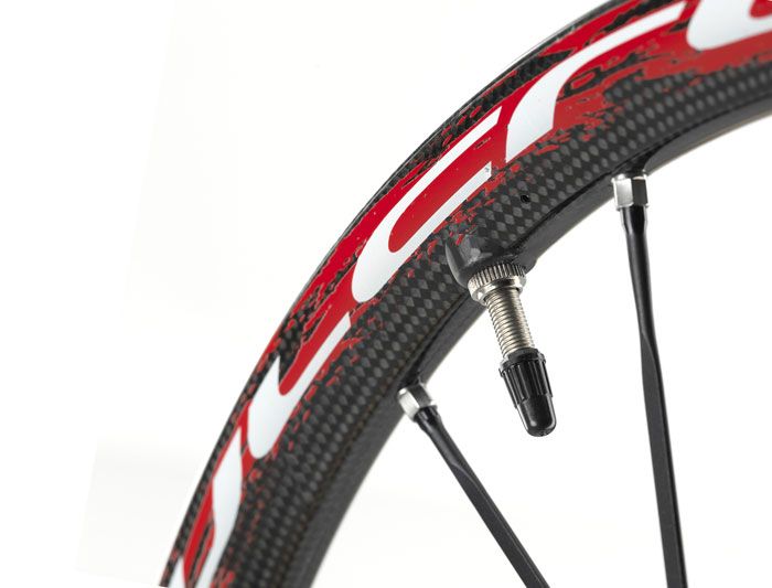 FULCRUM MTB RED CARBON: 1.470 G. EL PAR