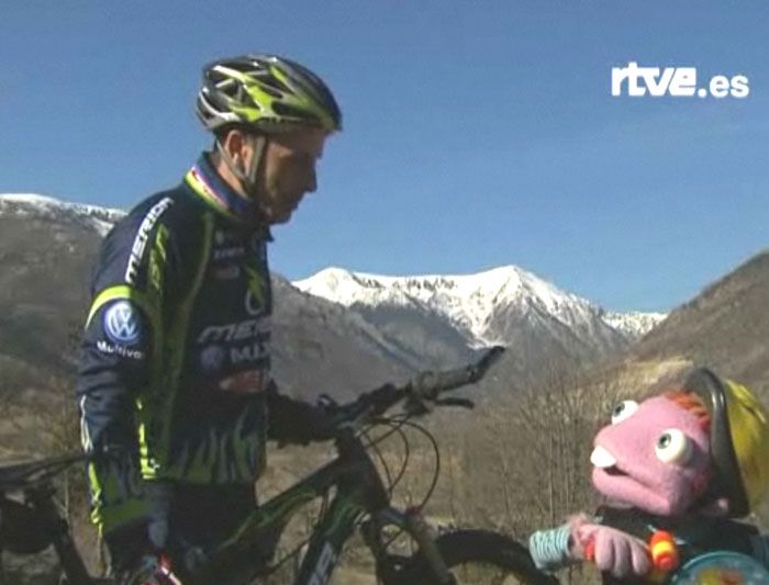 HERMIDA ACTUANDO CON LOS LUNNIS
