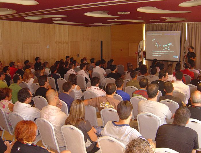 MULTITUDINARIA PRESENTACIÓN DE ALMAR SPORT 