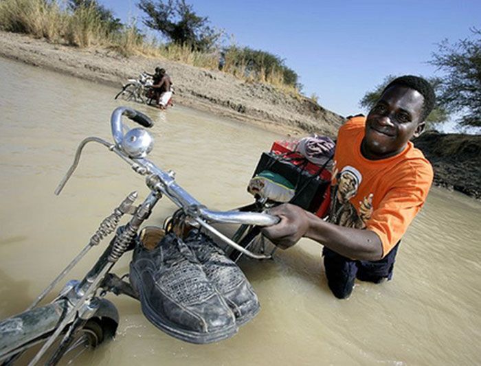KONA DONA 100 AFRICABIKES A LA WWF