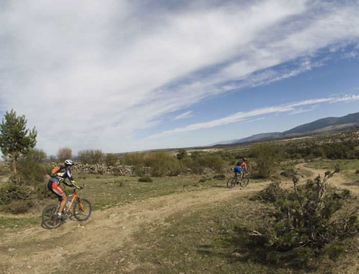 LOS CAMINOS DE LA SIERRA EN MOUNTAIN BIKE