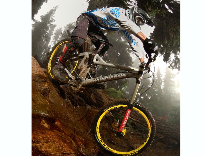 MONDRAKER ZERO EN DESCENSO MONDRAKER ZERO EN DESCENSO