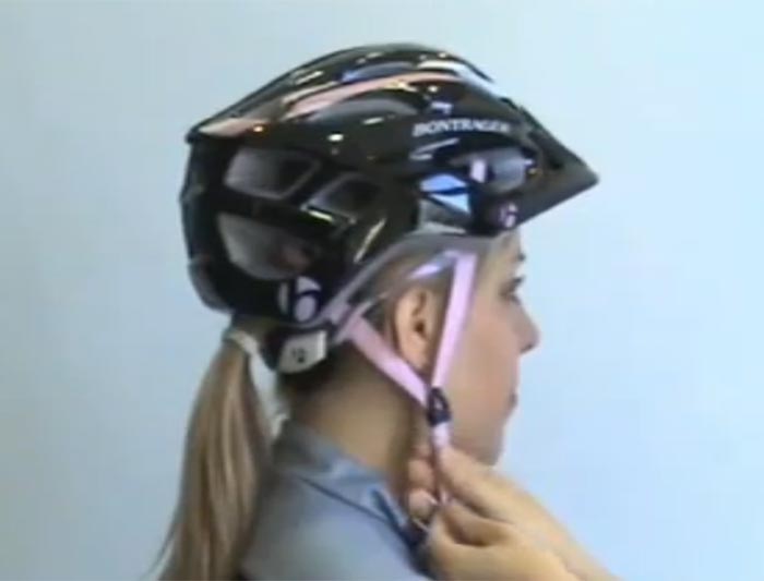 CÓMO AJUSTAR EL CASCO