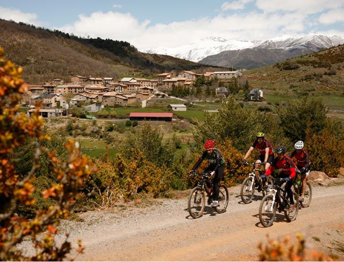 PIRINÉS EPIC TRAIL: 235 KM. POR EL PIRINEO ARAGONÉS