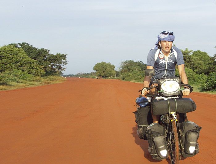 BICICLOWN:A LA VELOCIDAD DE LAS MARIPOSAS