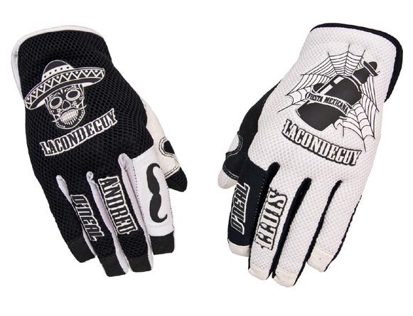 LOS NUEVOS GUANTES DE LOS LACONDEGUY