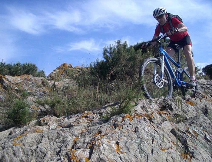 TEST TREK FUEL EX: LA BICI SIGUE SU CAMINO