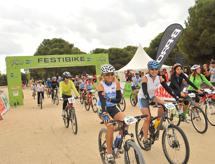 MARCHA DE LA MUJER FESTIBIKE 2010