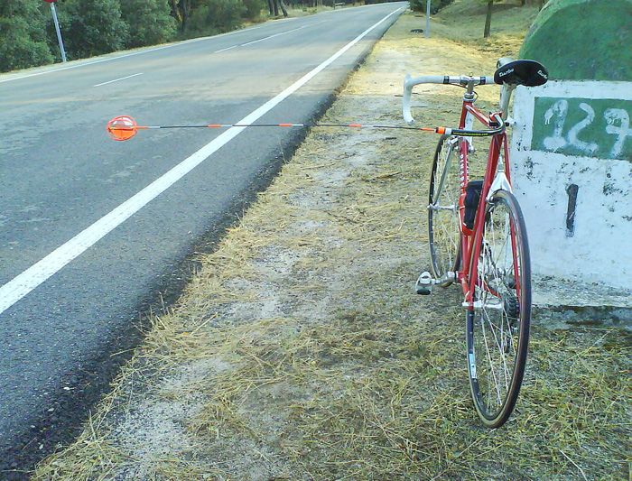 DISTANCIADOR DE SEGURIDAD PARA BICICLETAS 