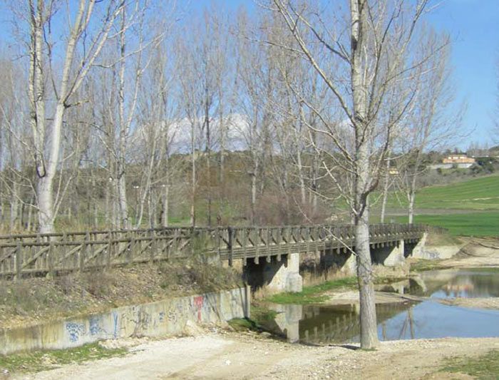 LIMPIAR EL ARROYO DE VIÑUELAS