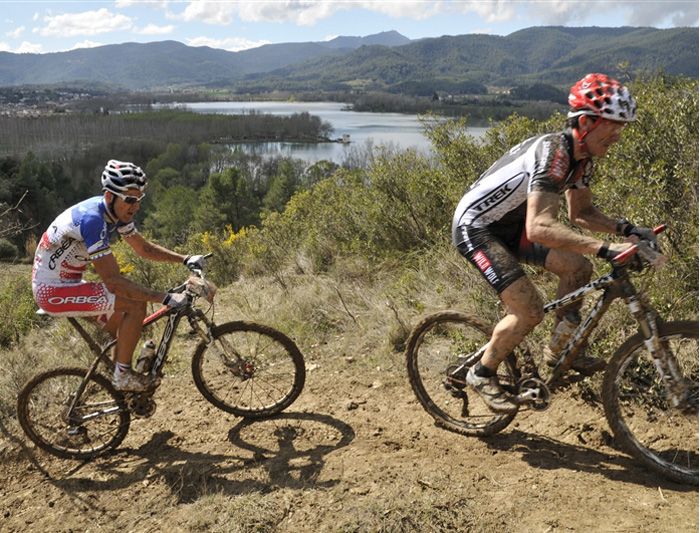 LLEGA BANYOLES