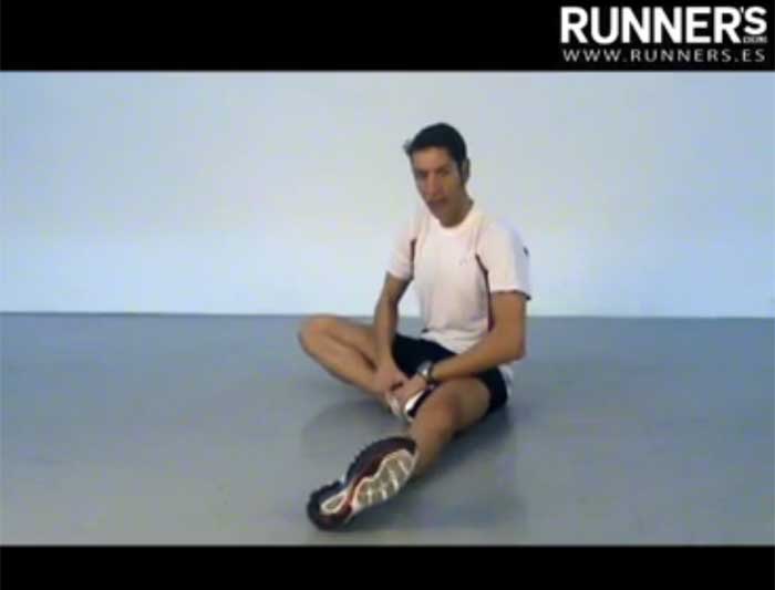 RUNNERS TE AYUDA A ESTIRAR