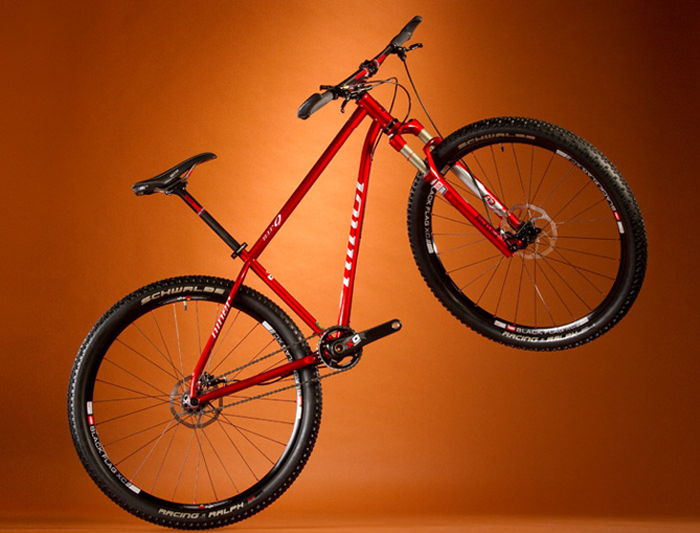 NINER REDISEÑA LA S.I.R.9